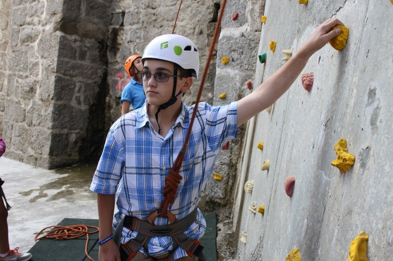 Village Camps International Summer Camp Leysin, Switzerland 2025-08-09 https://www.villagecamps.com/journals_admin/images/689-34-arrivals (323).jpg